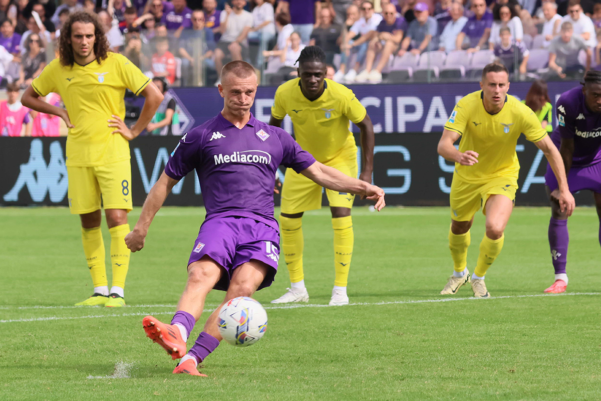 Lazio-Fiorentina a confronto: momento horror per i viola. 21 punti su 30 in casa per Baroni