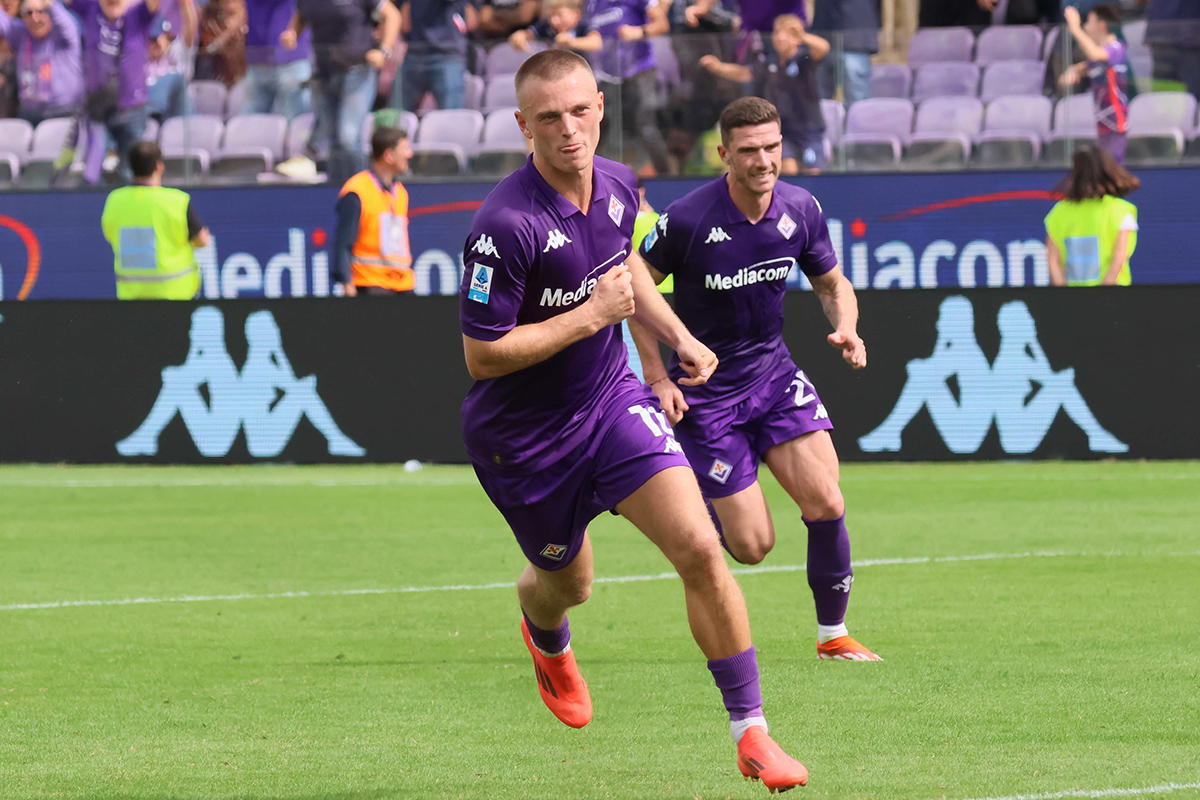 Gud si allena da solo al Viola Park. Vuole tornare in campo dopo la sosta