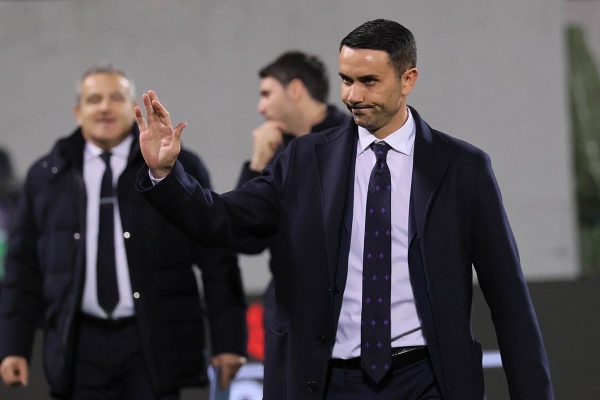 Le scelte di Palladino possono far discutere, ma il gruppo è con lui. Col Como la nuova Fiorentina