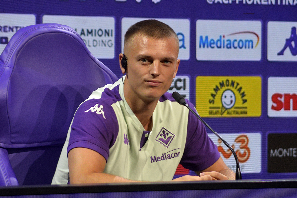 Gudmundsson spinge in allenamento e la Fiorentina ha bisogno di lui