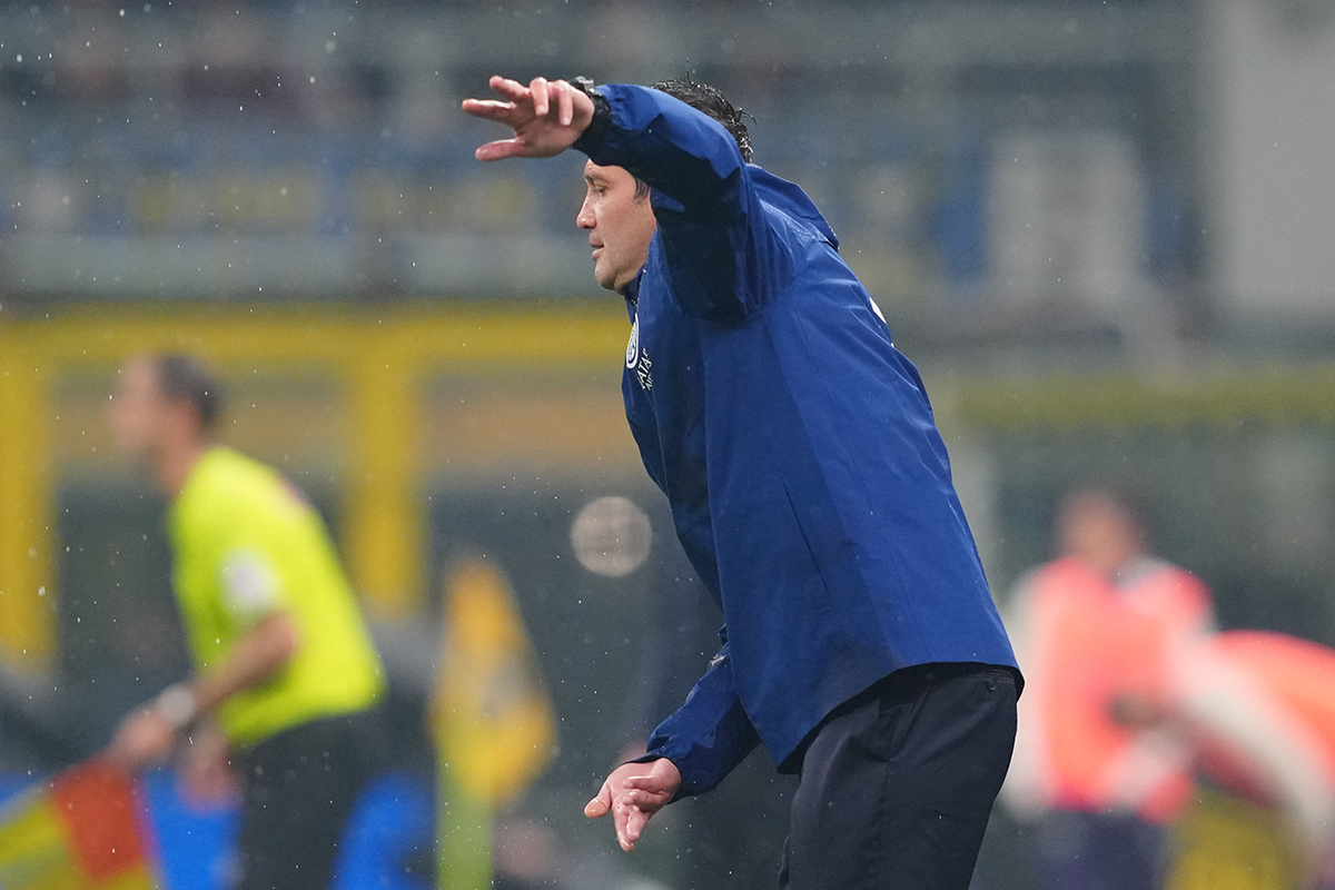 Chivu (SKY): "L'Inter ha il dovere di superare i momenti difficili. Sucic è completo"