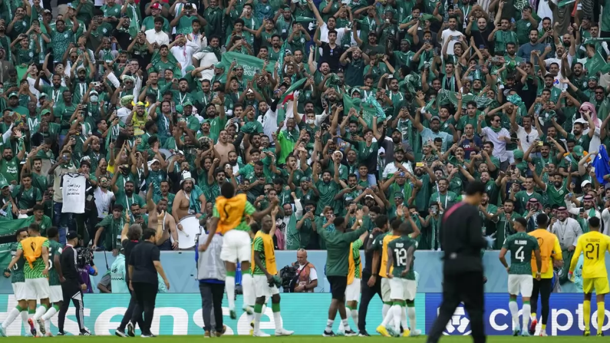 Pres. federcalcio saudita: "Possiamo ospitare i Mondiali in estate o in inverno"