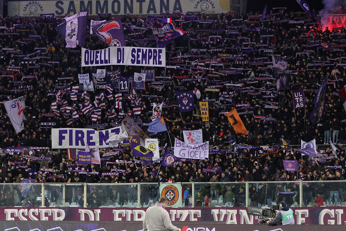 Verso il 'Pana', superata la soglia dei 13.000 spettatori attesi. Gli appelli dei calciatori viola