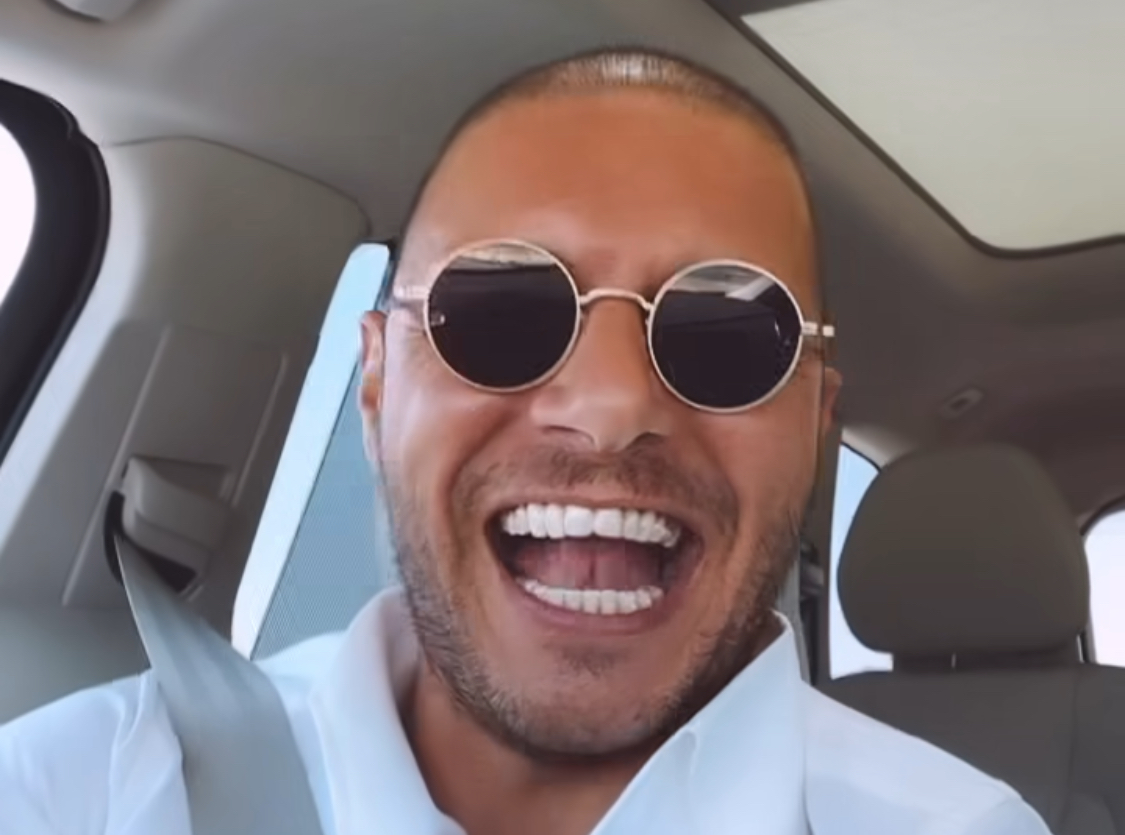 Joaquin e il nuovo look per l’estate: “Mi sta bene o no?” (VIDEO)