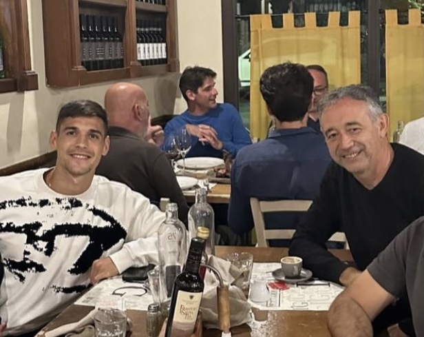 Martinez Quarta e la cena fiorentina con l'agente: "Pianificando il futuro" (FOTO)