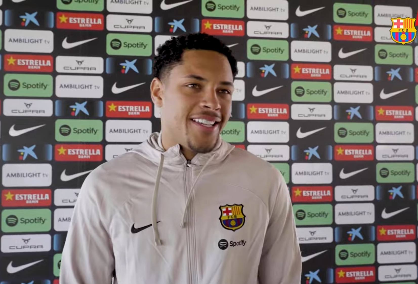 Vitor Roque lascerà il Barcellona: fatta per il prestito al Betis