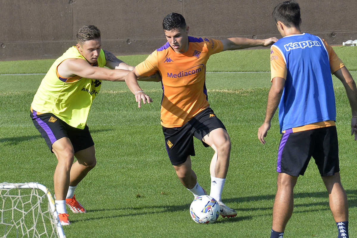 Pres. Cluj: “Contatti con la Fiorentina per Munteanu, ma non entreremo in un’asta”