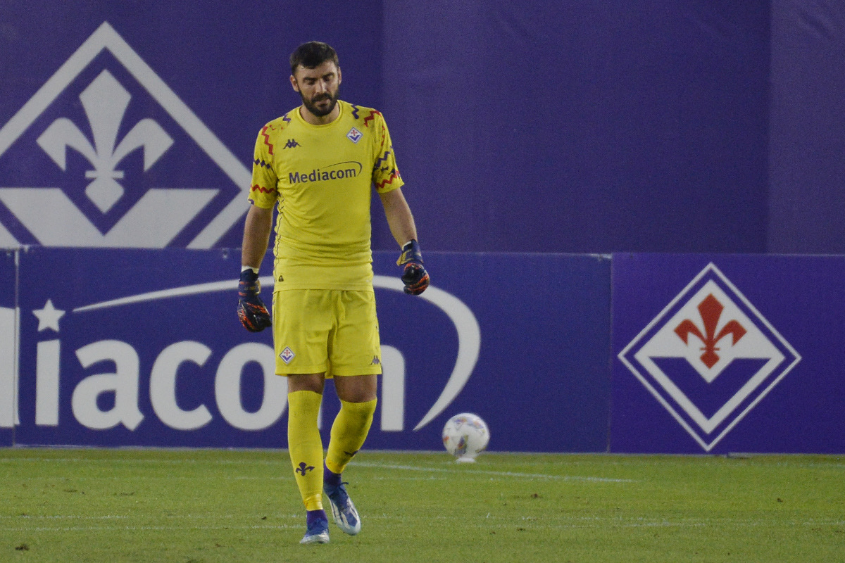 Terracciano, due vie: Monza o rinnovo alla Fiorentina con alternanza con De Gea