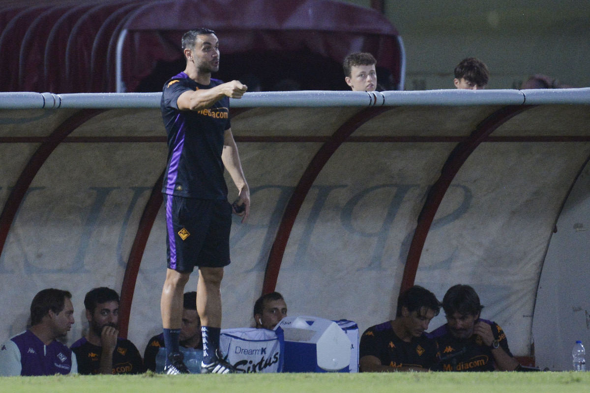 Tante variabili: dalla mediana al ritorno alla difesa a 4. E anche Beltran-Kean davanti