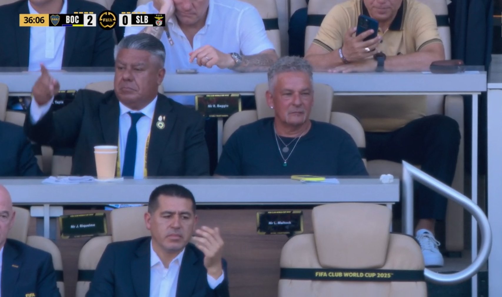 Boca Juniors-Benfica, in tribuna presenti gli ex viola Rui Costa e Baggio