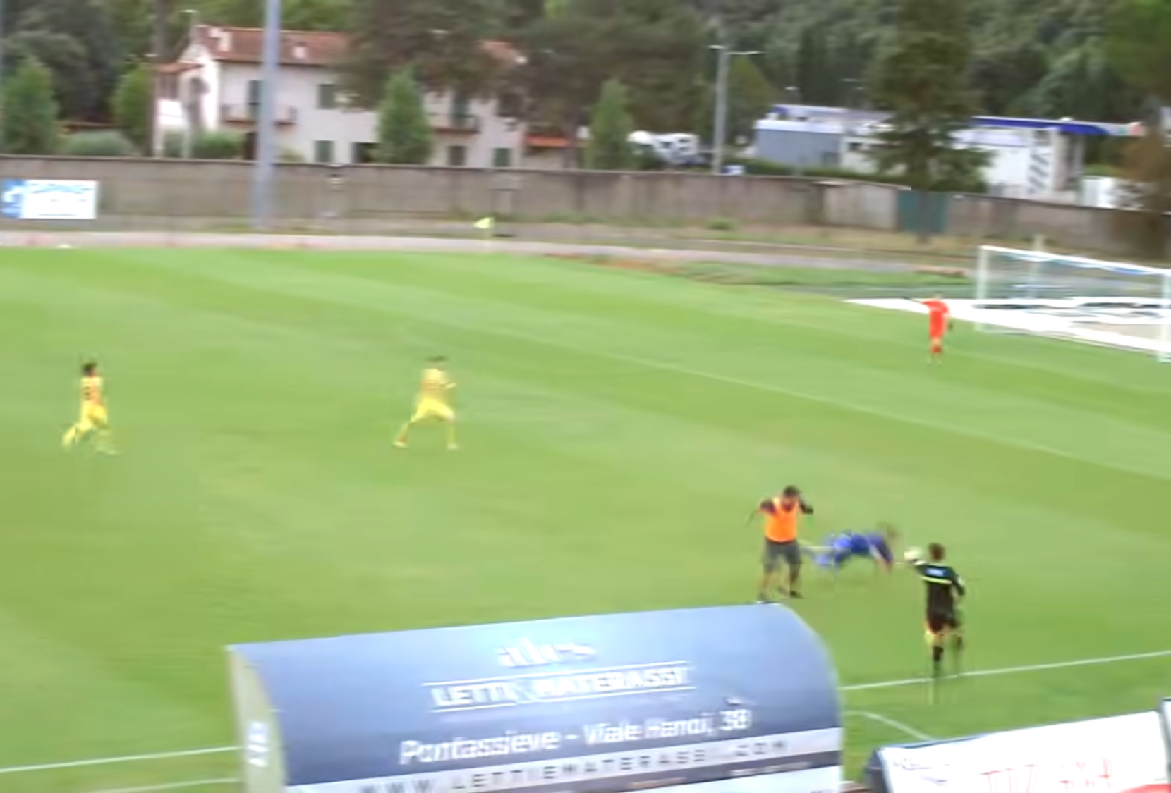 Promozione, espulsione clamorosa dell’allenatore in Pontassieve-Subbiano (VIDEO)