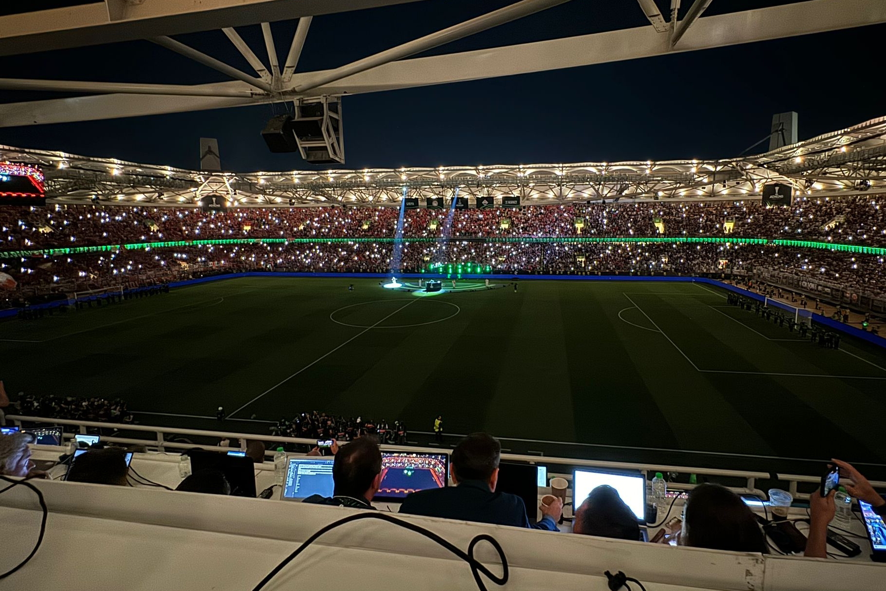 Lo spettacolare show di apertura all'Agia Sofia prima della finale (VIDEO)