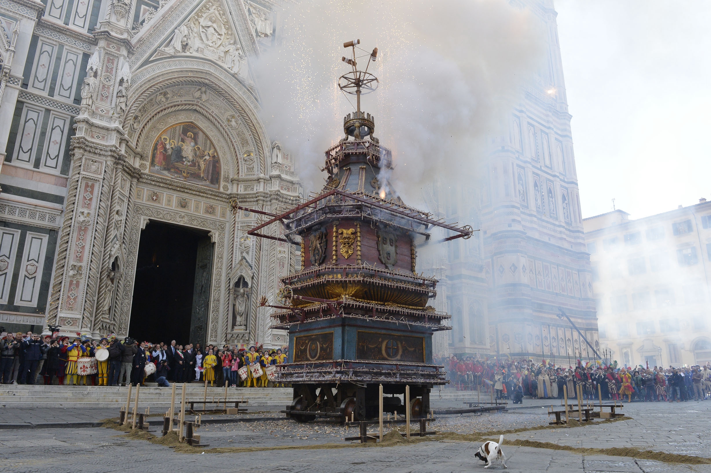 Buona Pasqua a tutti i tifosi viola da LaViola.it!