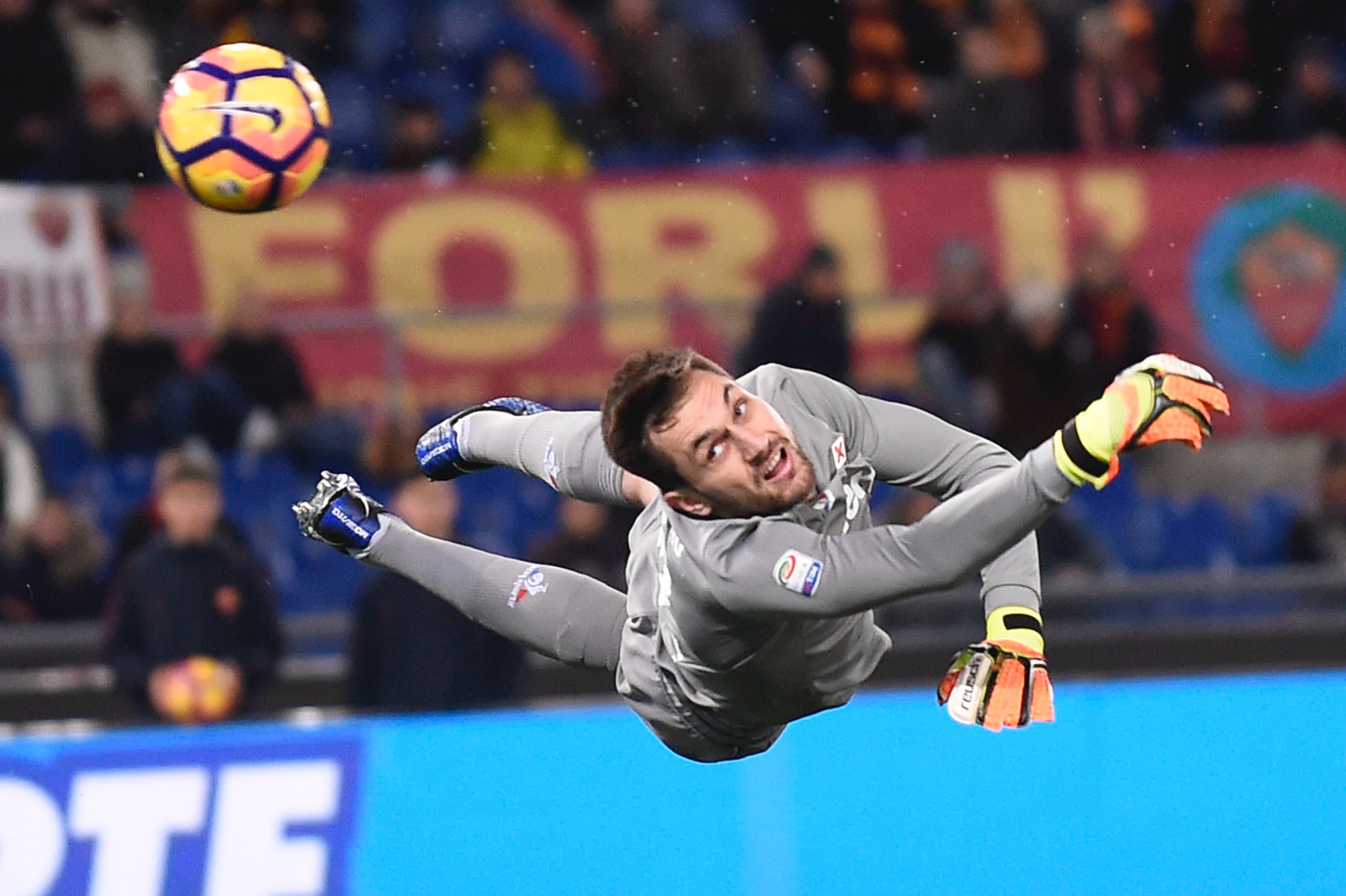 Tatarusanu si ritira: "Calcio, ho cercato di trattarti con rispetto e spero di esserci riuscito"