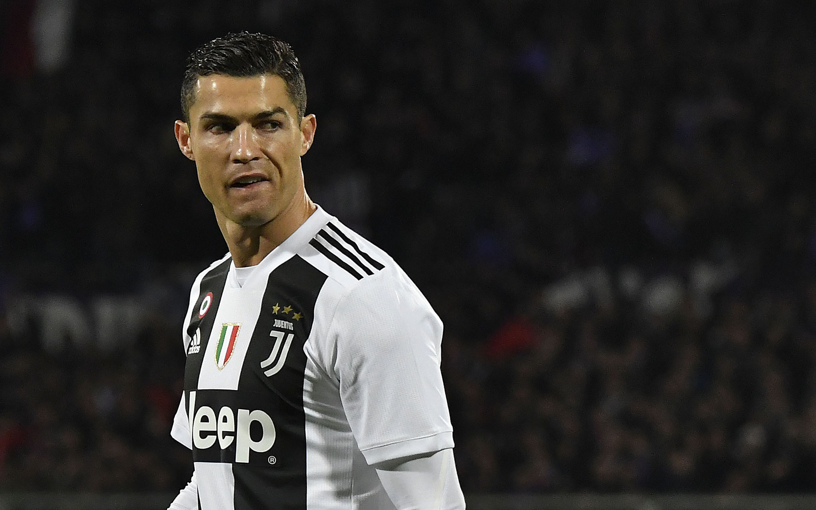 Manovra stipendi, la Juventus perde contro Ronaldo: dovrà pagare 9,7 milioni