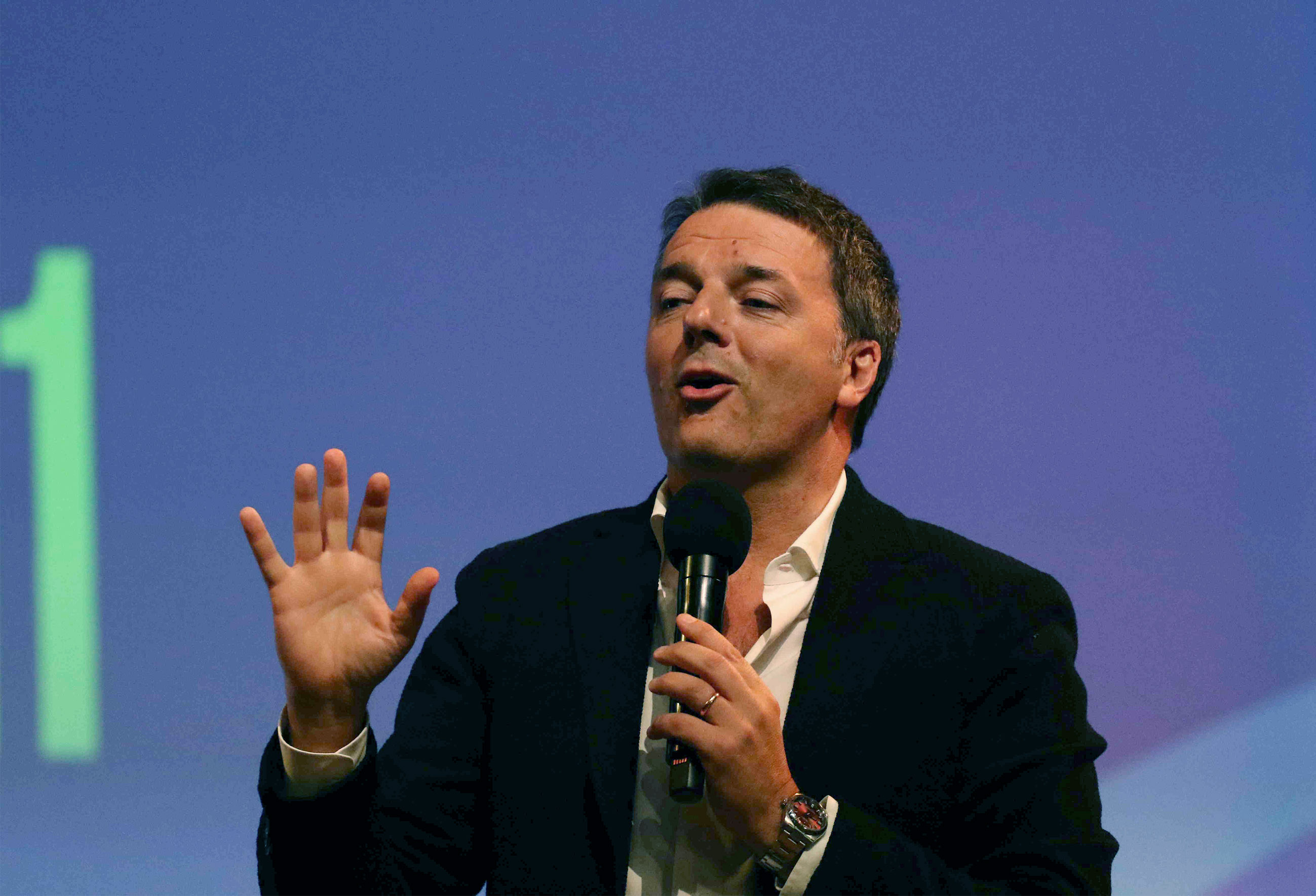 Renzi: "Franchi con soldi pubblici è stata una 'bischerata' galattica. Fiorentina? Sono ottimista"