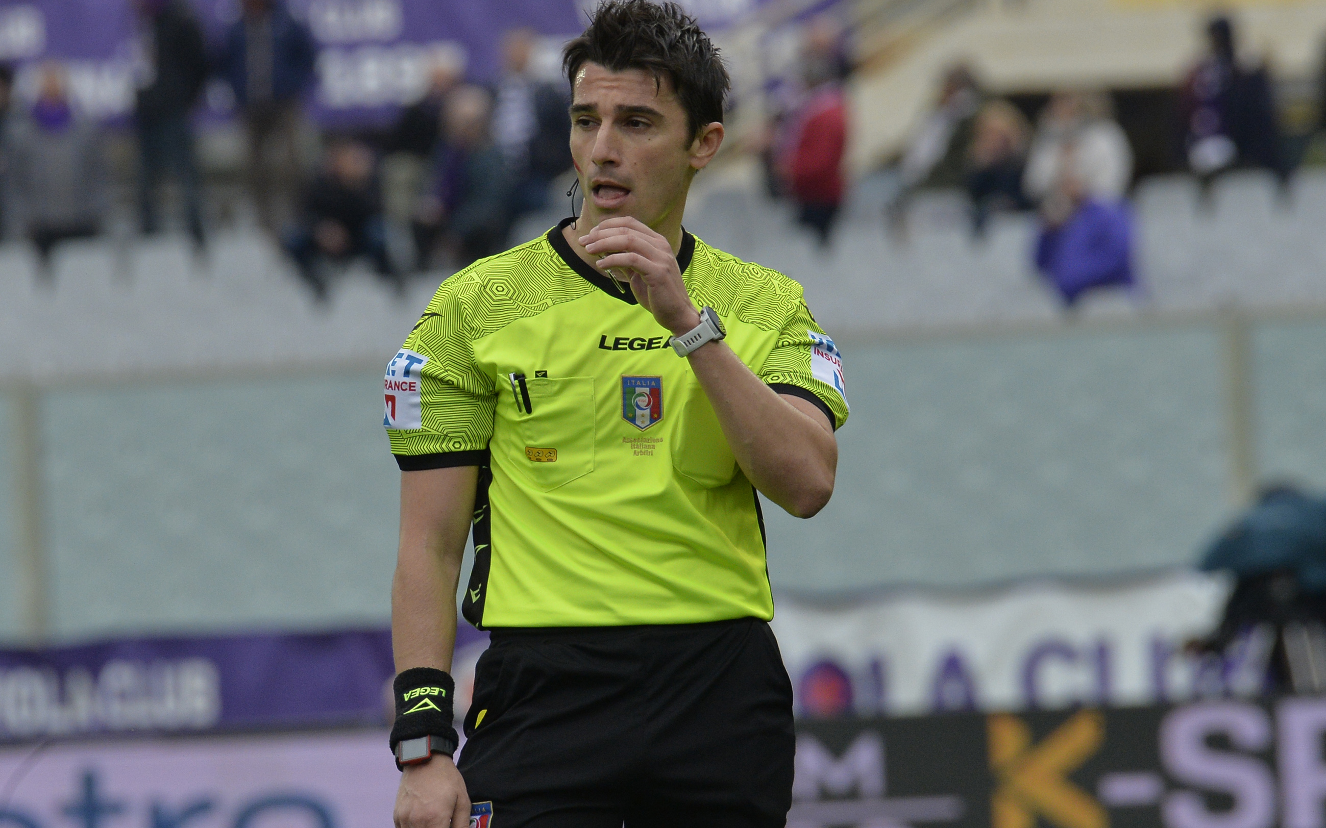 A Cagliari arbitra Prontera. Solo 5 precedenti coi viola, l’ultimo l’anno scorso
