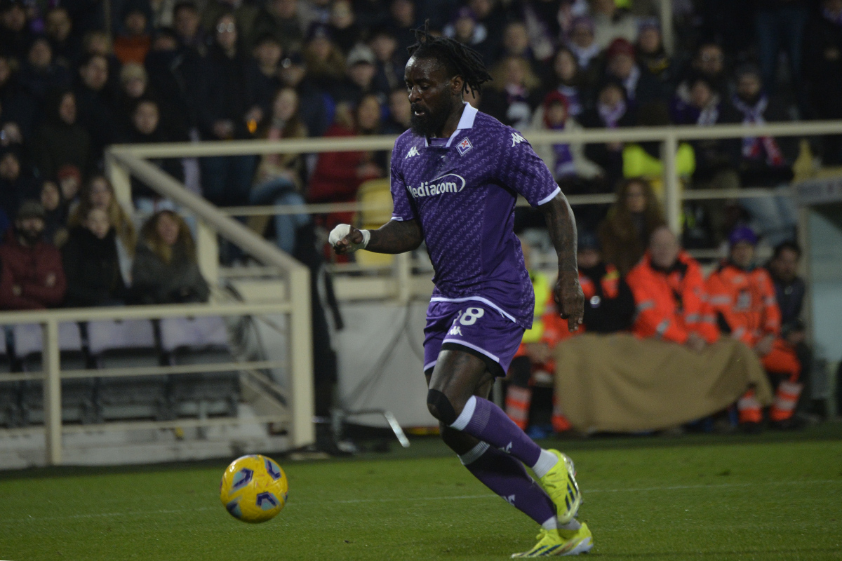 Esuberi: il Parma su Nzola, Ikoné piace a Pisa e Cremonese. Serve vendere Sabiri, Infantino e Brekalo