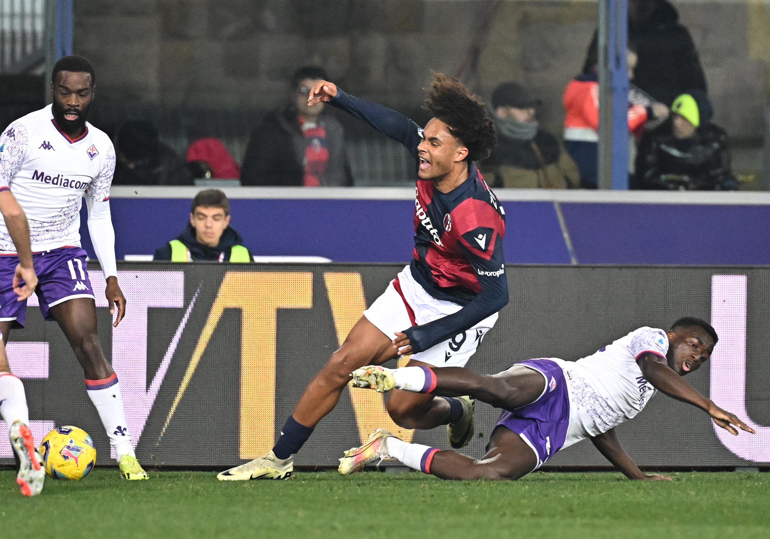 Bologna, ufficiale: Zirkzee ceduto al Manchester United. Le cifre dell'affare