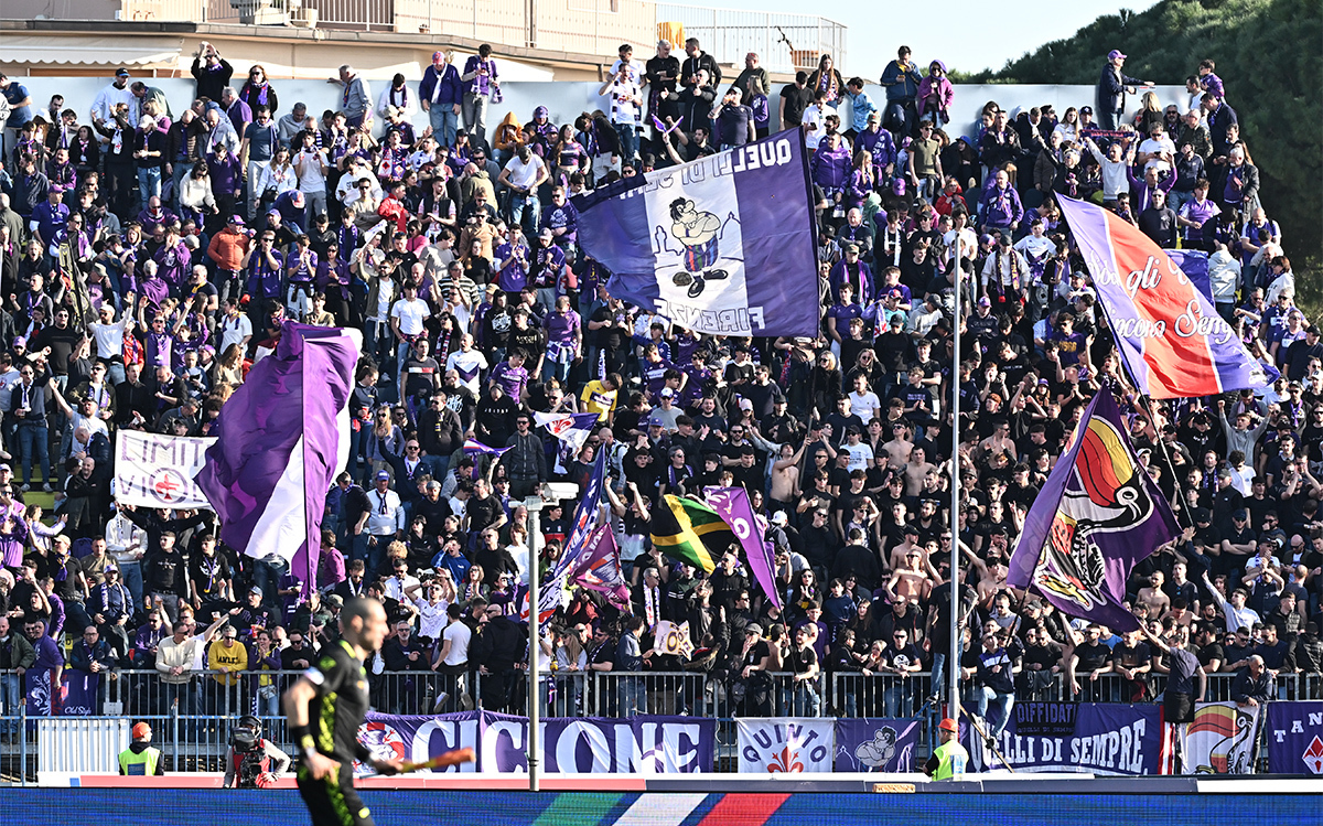 Coppa Italia, stasera il Catanzaro a Empoli. Tifosi viola vicini ai giallorossi