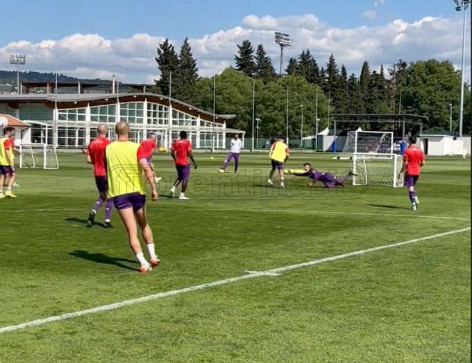 Dal centro sportivo: allenamento in corso. Amrabat si allena con i compagni (FOTO)