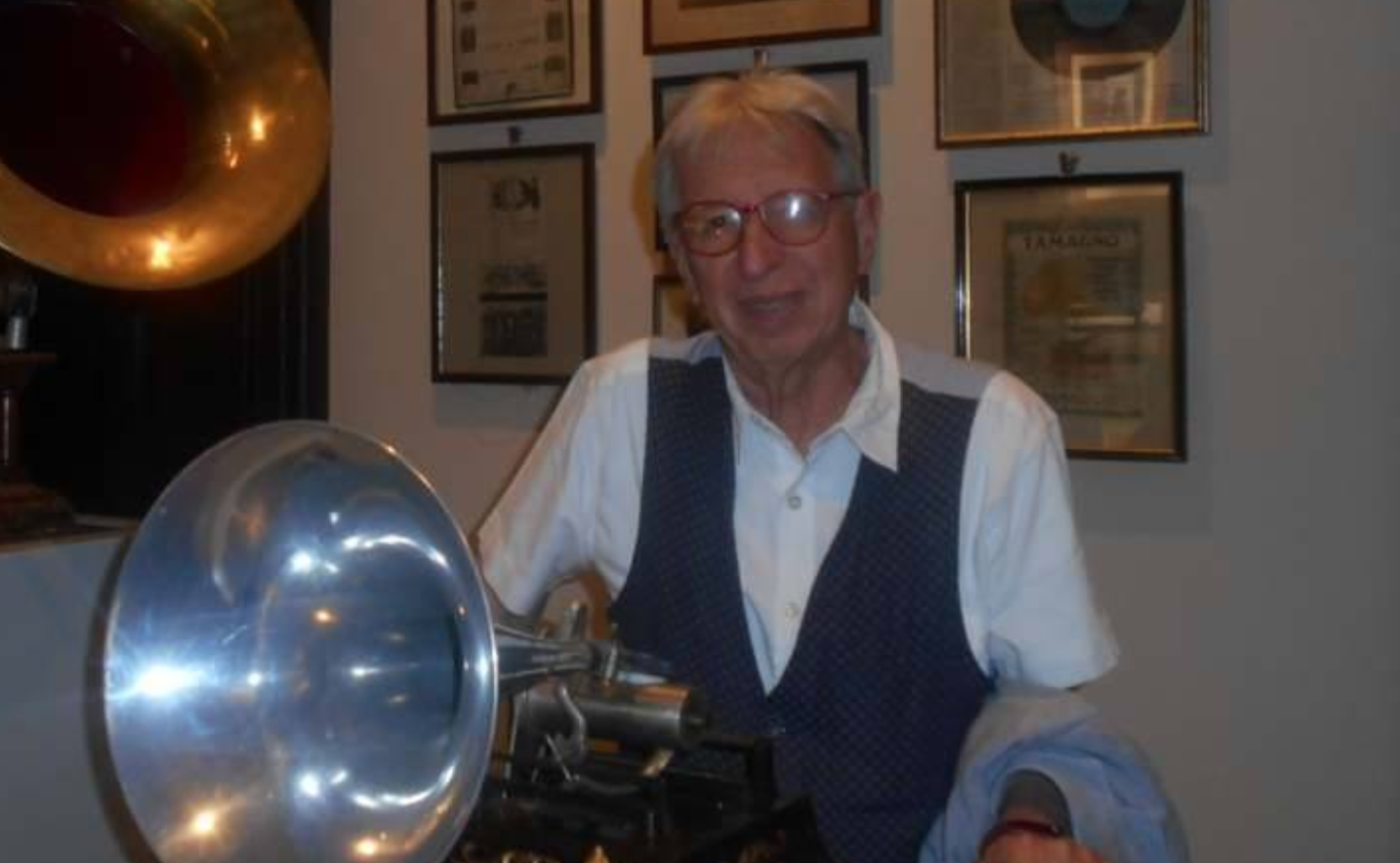 Lutto, è scomparso il giornalista Marcello Lazzerini. Inviato Rai e grande tifoso viola
