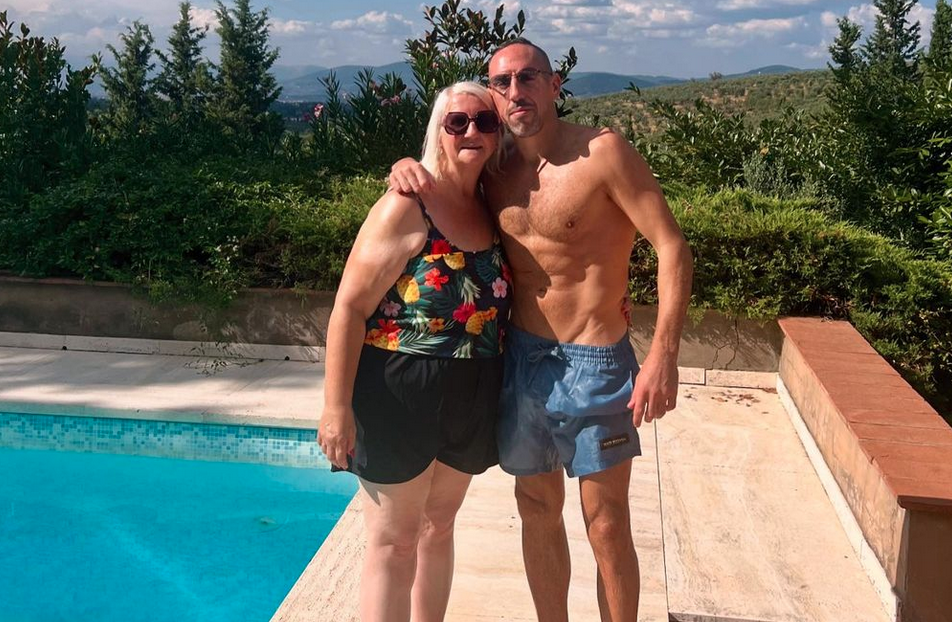 Ex viola, Franck Ribery si gode Firenze con la... mamma (FOTO)
