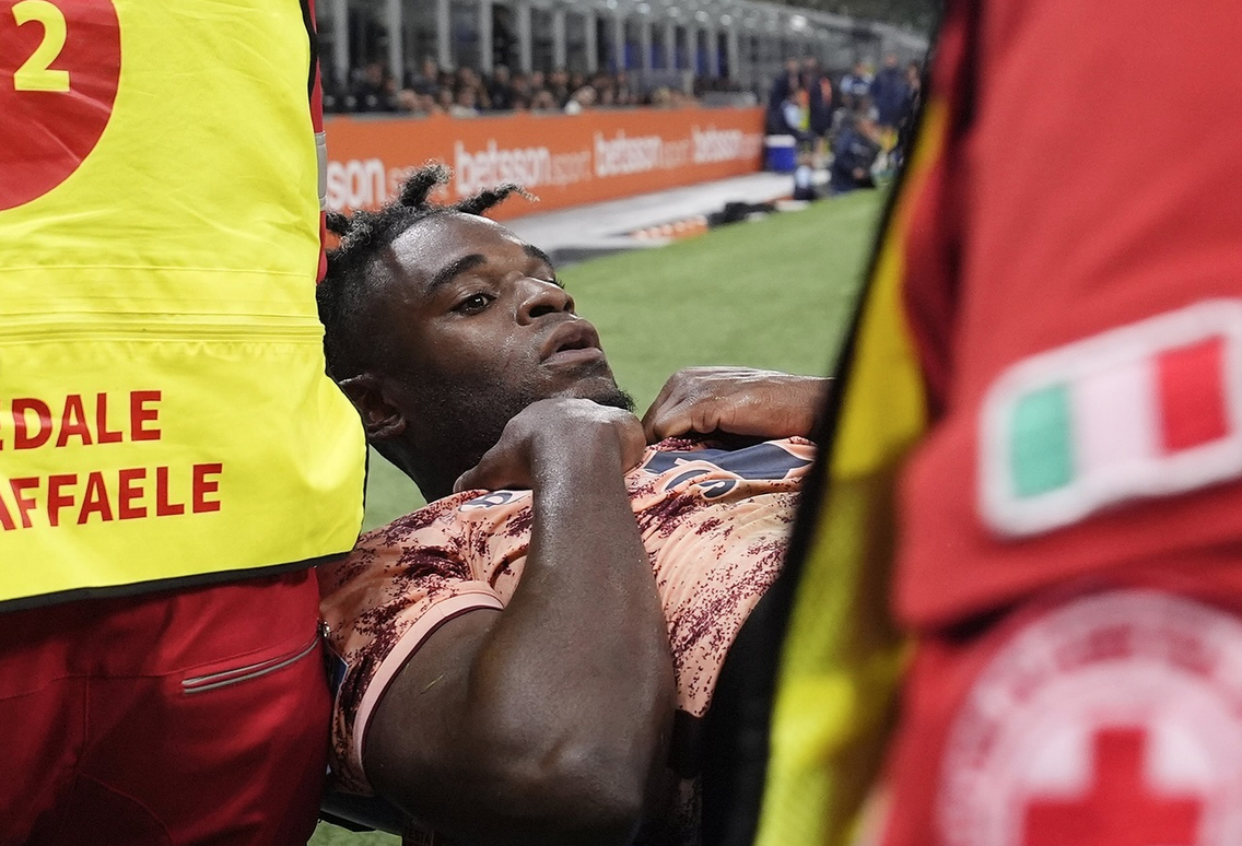 Torino, che mazzata per Zapata. Lesione per crociato e menisco