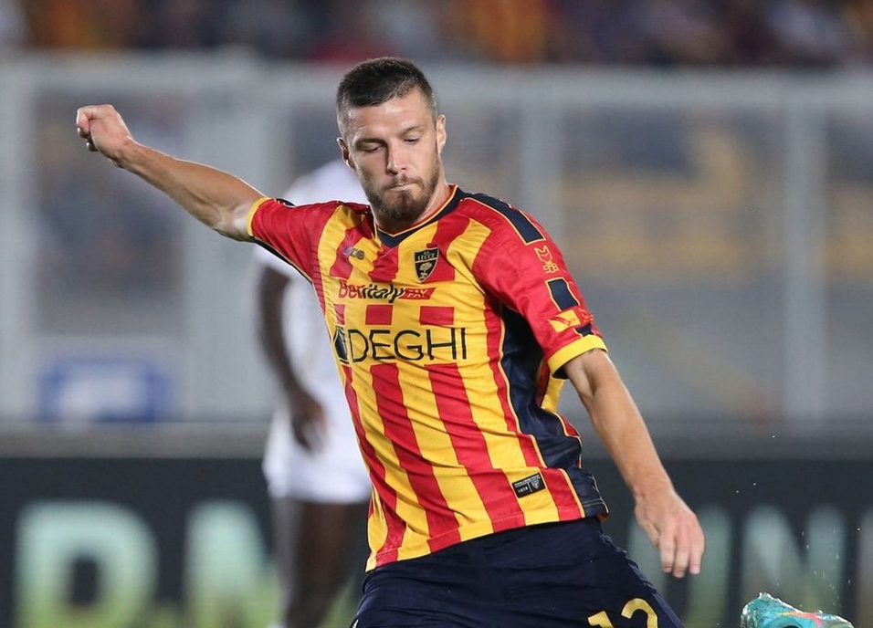 Lecce, Guilbert: "Fiorentina squadra di livello internazionale. Dobbiamo essere uniti e compatti"