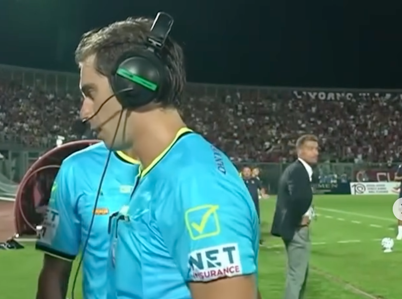 Serie C, Liverani entra nella storia. E' il primo allenatore a usare (male) il Football Video Support (VIDEO)
