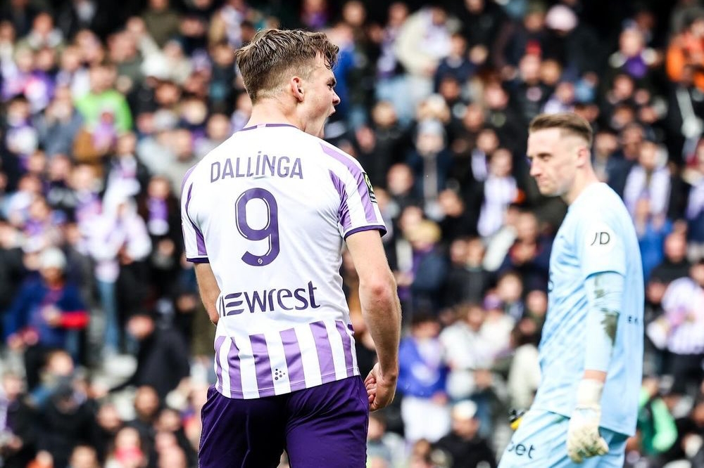 Bologna: Dallinga sarà il centravanti per Italiano. Ogbonna offerto anche ai rossoblu