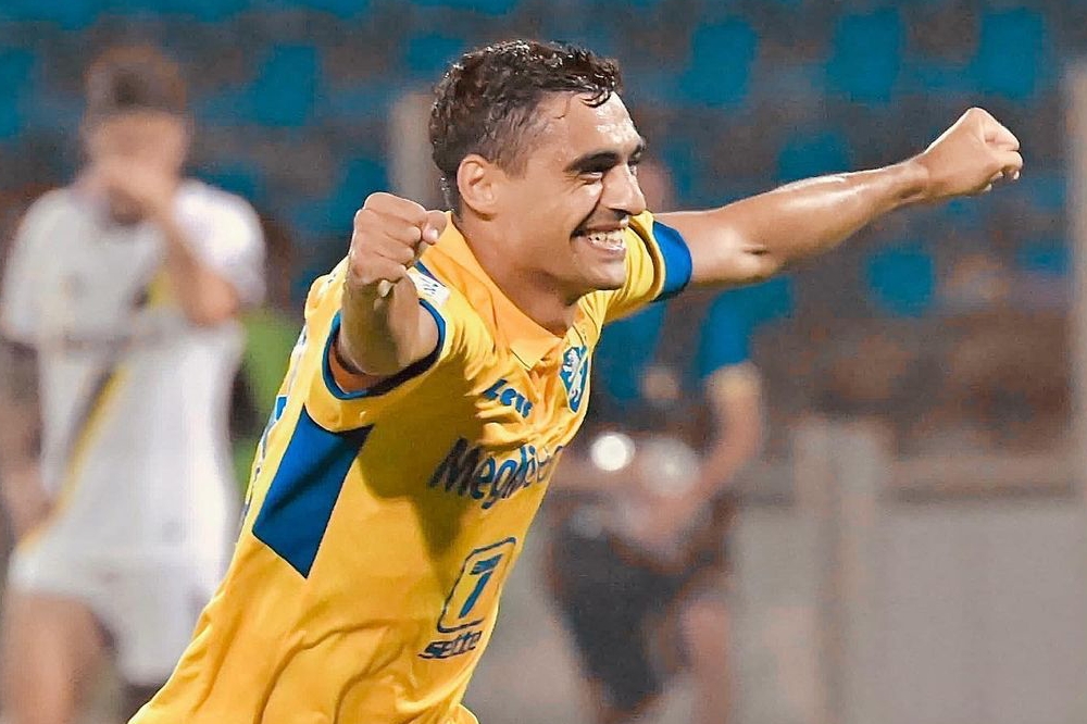 Angelozzi: "Distefano avanti rispetto a Sene, ma entrambi hanno un grande futuro in Serie A"