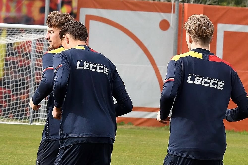 Lecce, continua la preparazione per la Fiorentina: lavoro personalizzato per tre giocatori