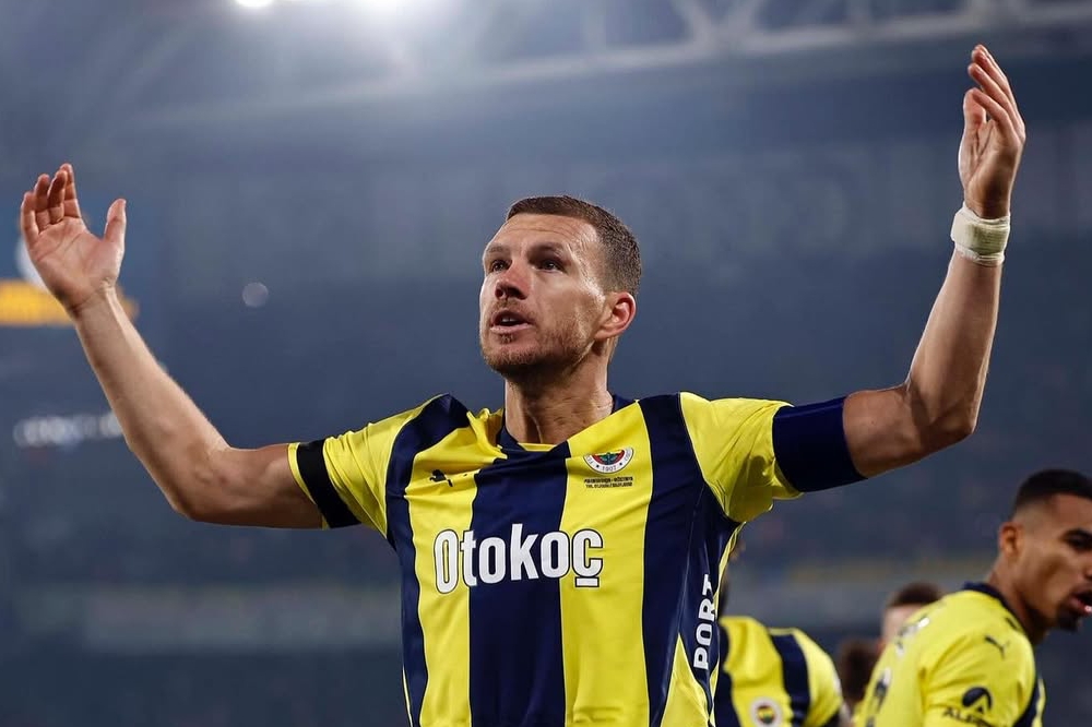 Ct Bosnia: “Qualità Dzeko intatte. Sono sicuro che farà grandi cose alla Fiorentina”