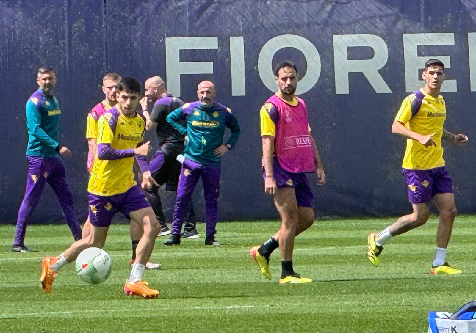 Fiorentina a Cagliari con la testa ad Atene. Ma in Sardegna non è una gita