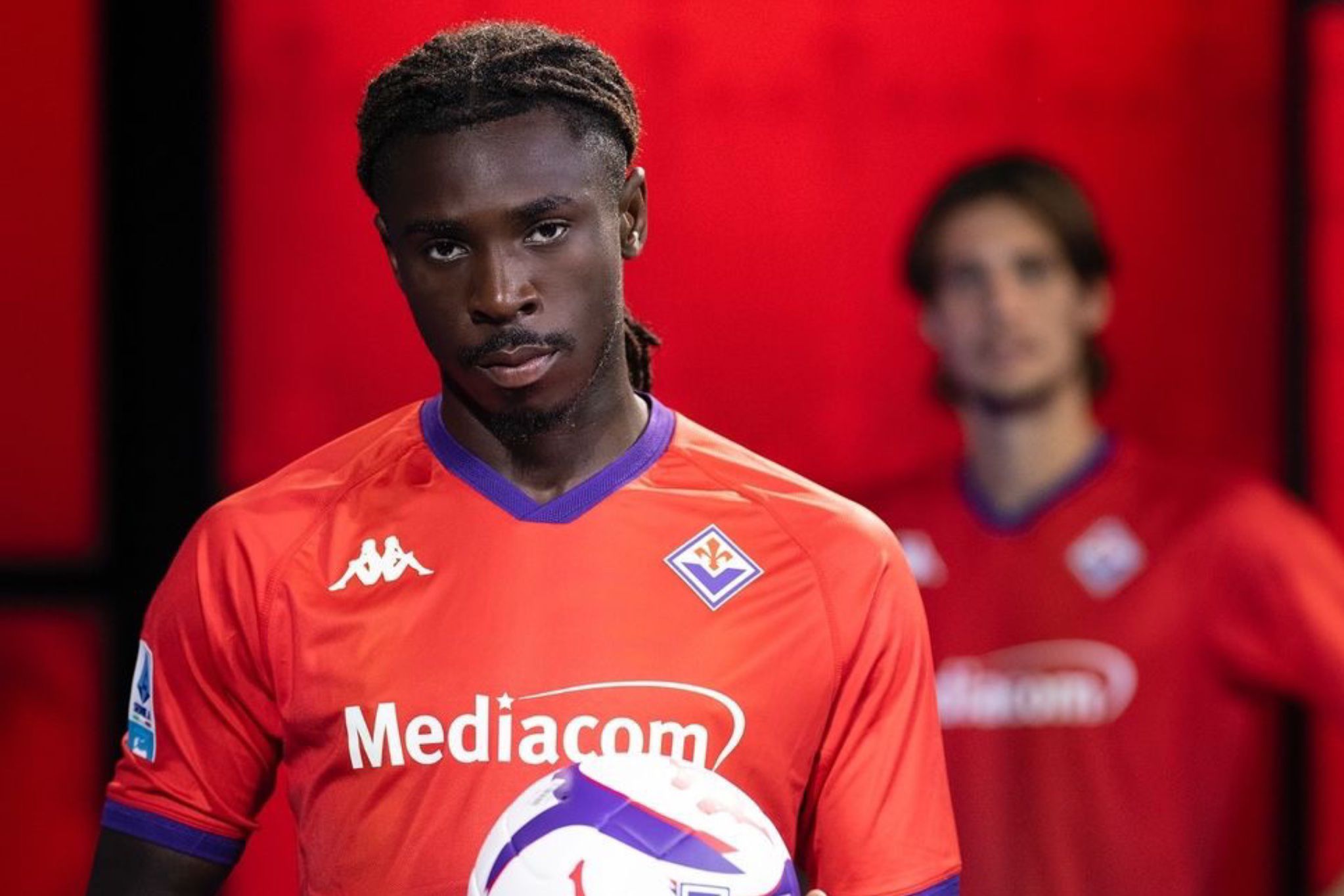 Fiorentina, presentata la terza maglia (FOTO)