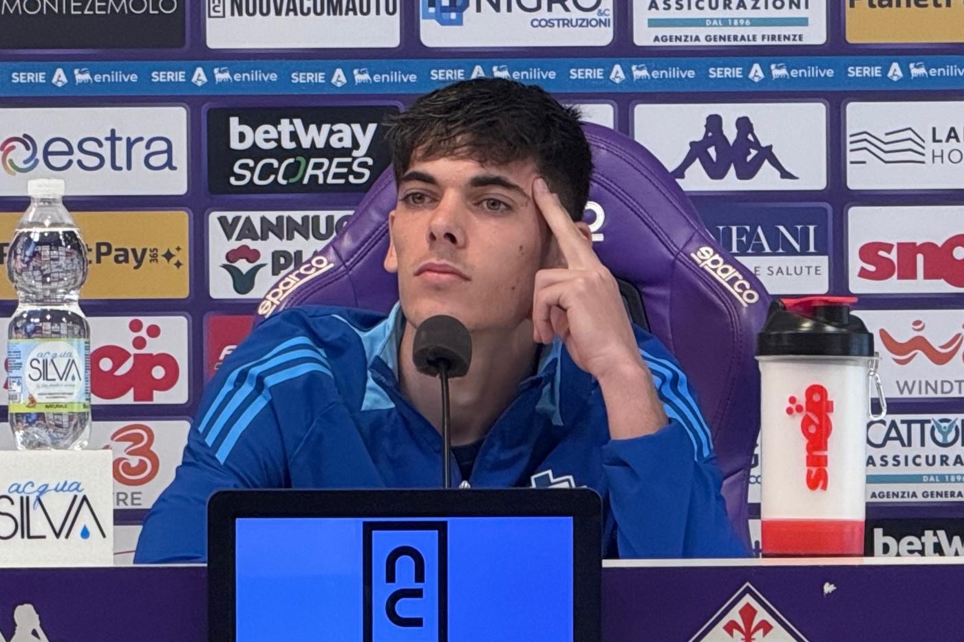 Como, Valle (sala stampa): "Mi sento a mio agio con questo tipo di gioco"