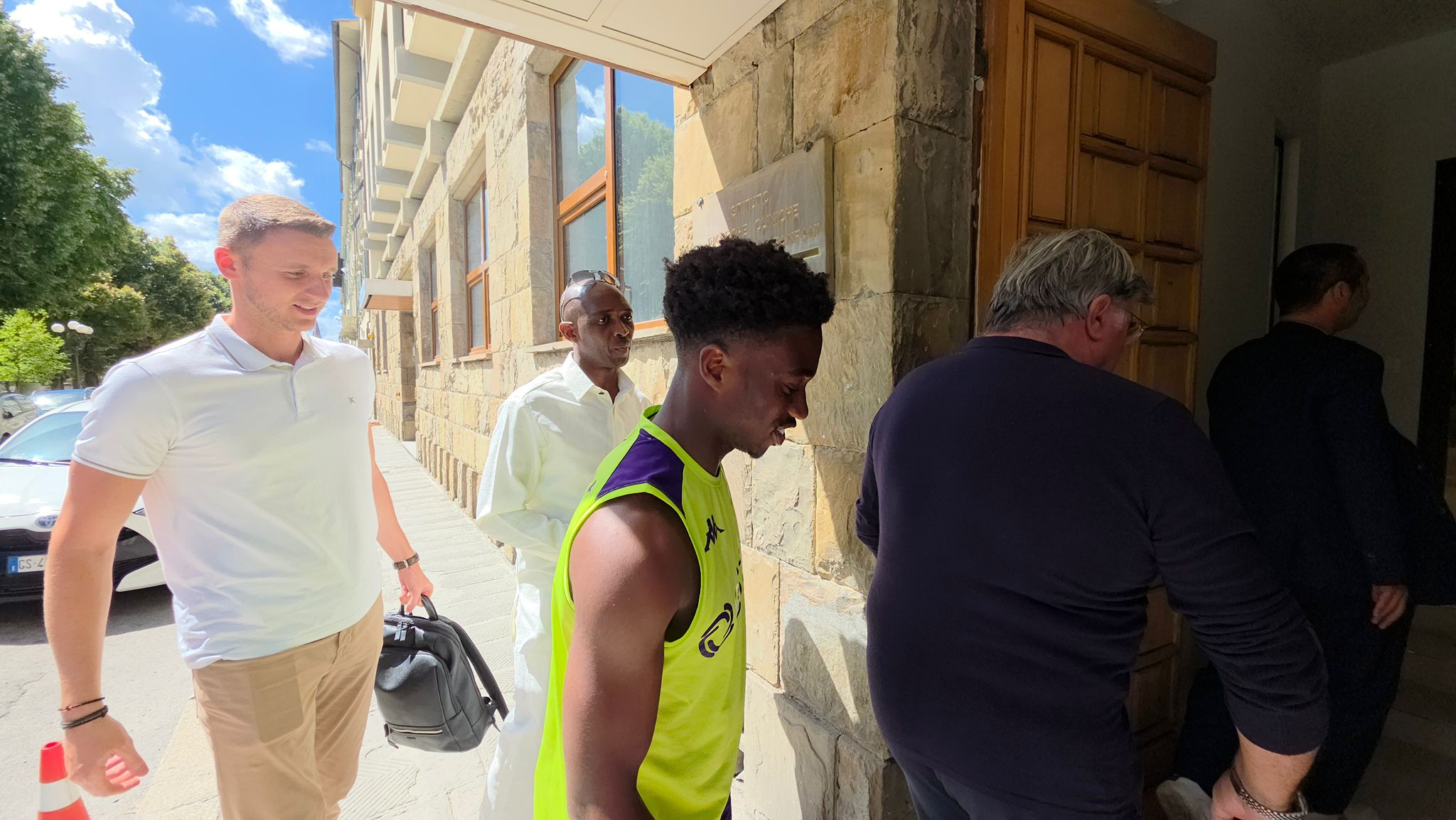 Lamptey è a Firenze! Visite mediche per l'ex esterno del Brighton (VIDEO VI.IT)