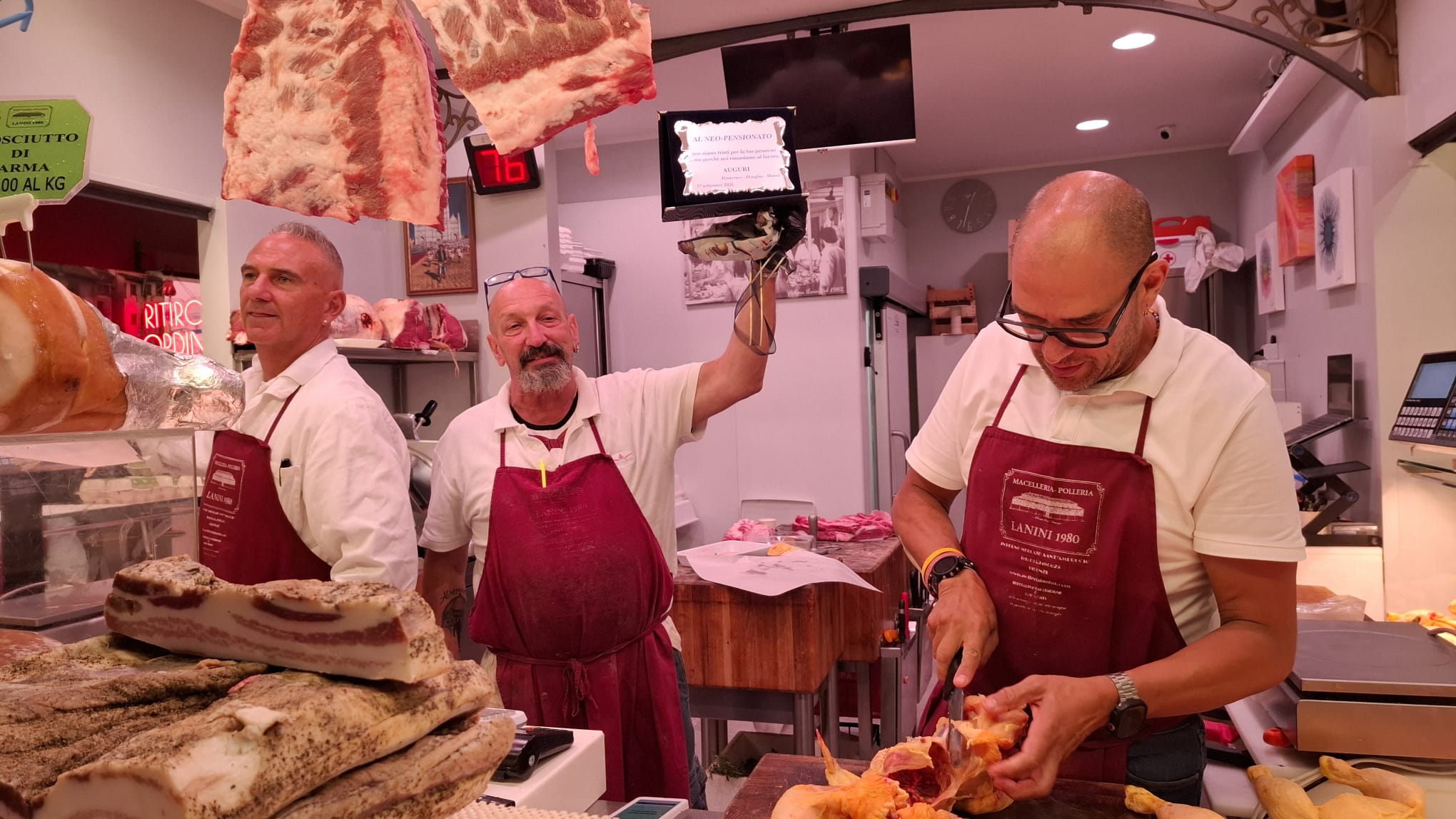 Fiorentina e fiorentina: grande festa per la pensione di Alessio Pecorini, storico tifoso viola