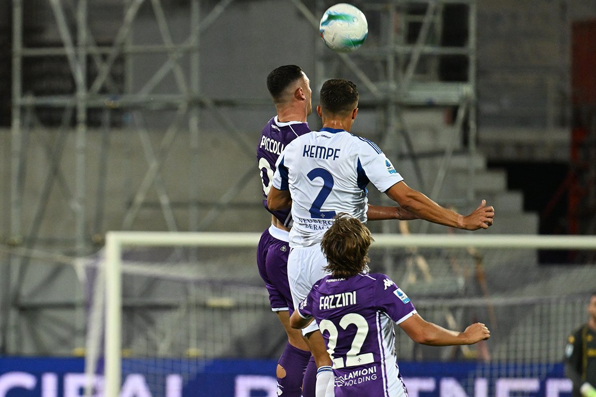 La Moviola: male Bonacina, si inventa un rigore e non controlla la gara. La punizione dell'1-1...