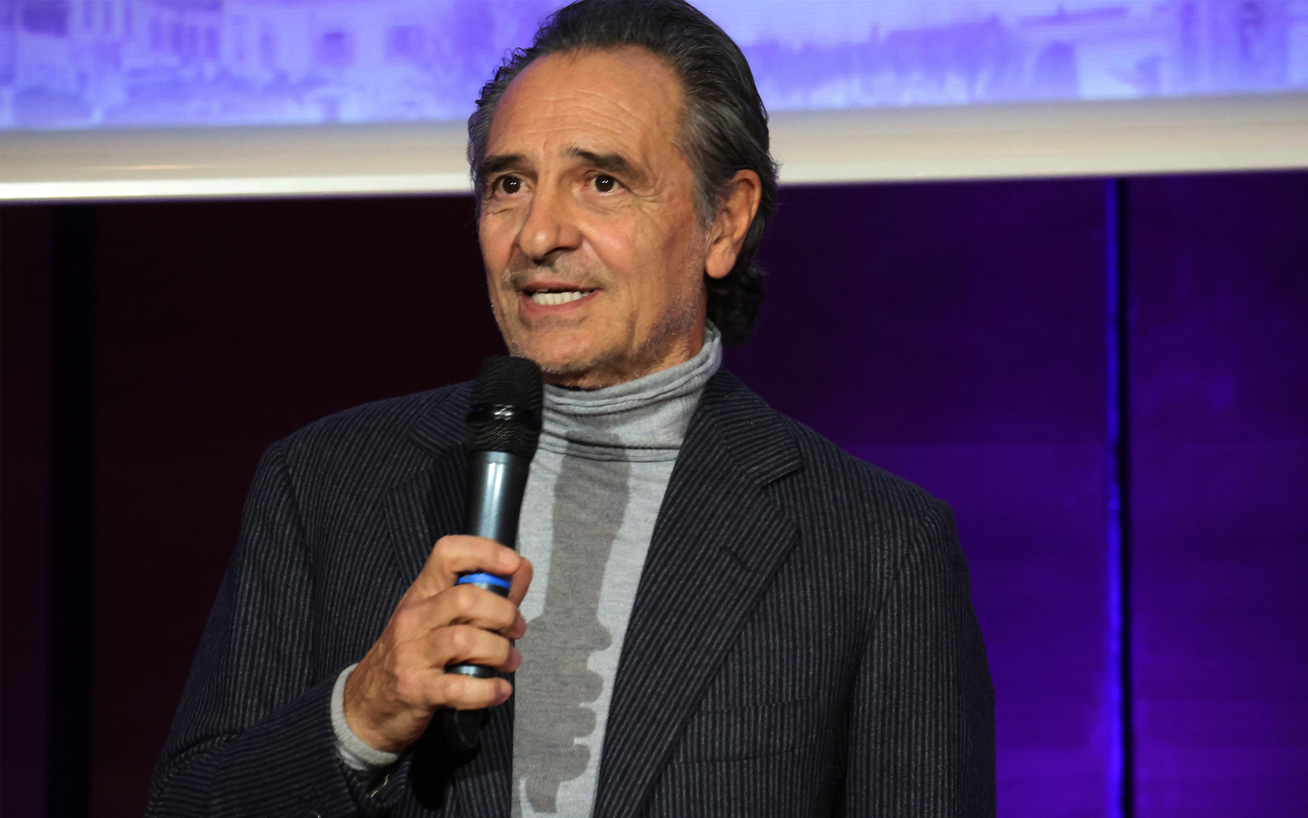 Prandelli: "Un allenatore deve valorizzare i giocatori, al di là delle idee di modulo"