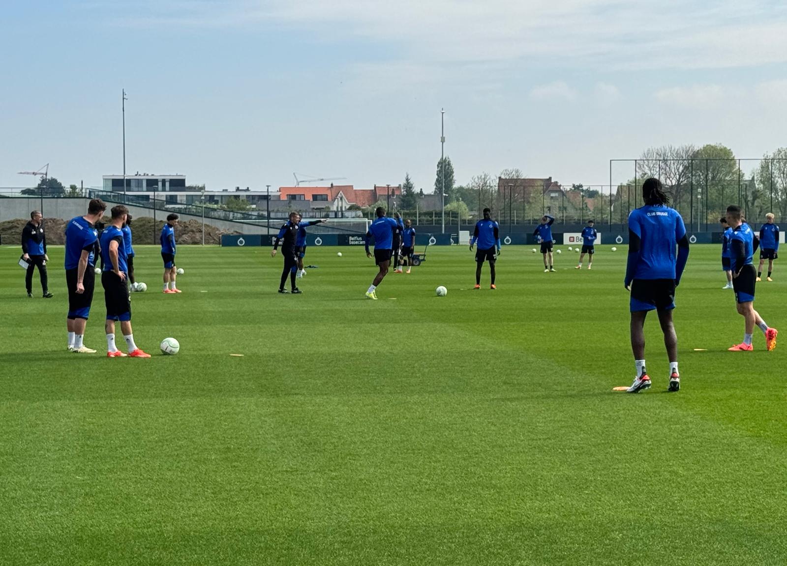 Brugge, i 22 convocati di Hayen: c'è Jackers, torna Skov Olsen. Due assenti