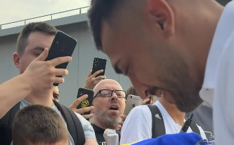 Nico alle visite mediche con la Juve. L'ex viola è arrivato al J Medical Center