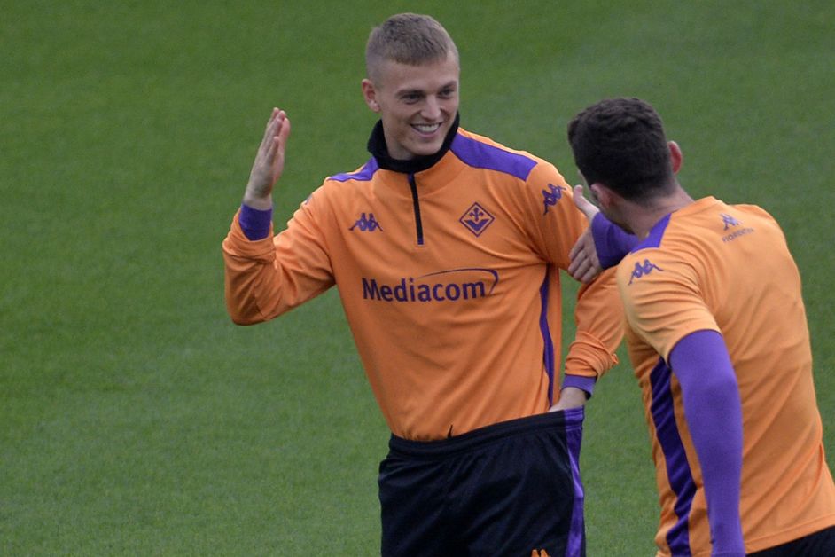 Dal Viola Park: allenamento mattutino per i viola. Gruppo al completo, ok anche Gudmundsson