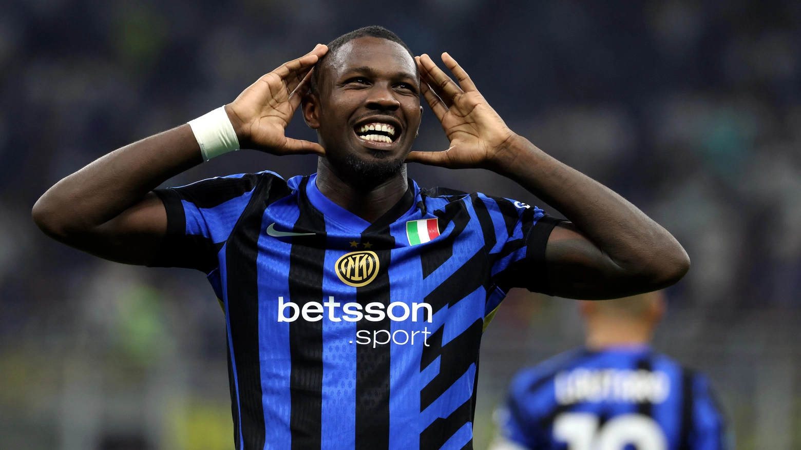 Serie A, l'Inter passeggia sul Verona. 5-0 finale, succede tutto nel primo tempo