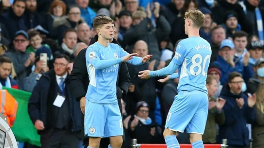 Dall'Inghilterra: anche la Fiorentina su McAtee, 'stellina' del Manchester City