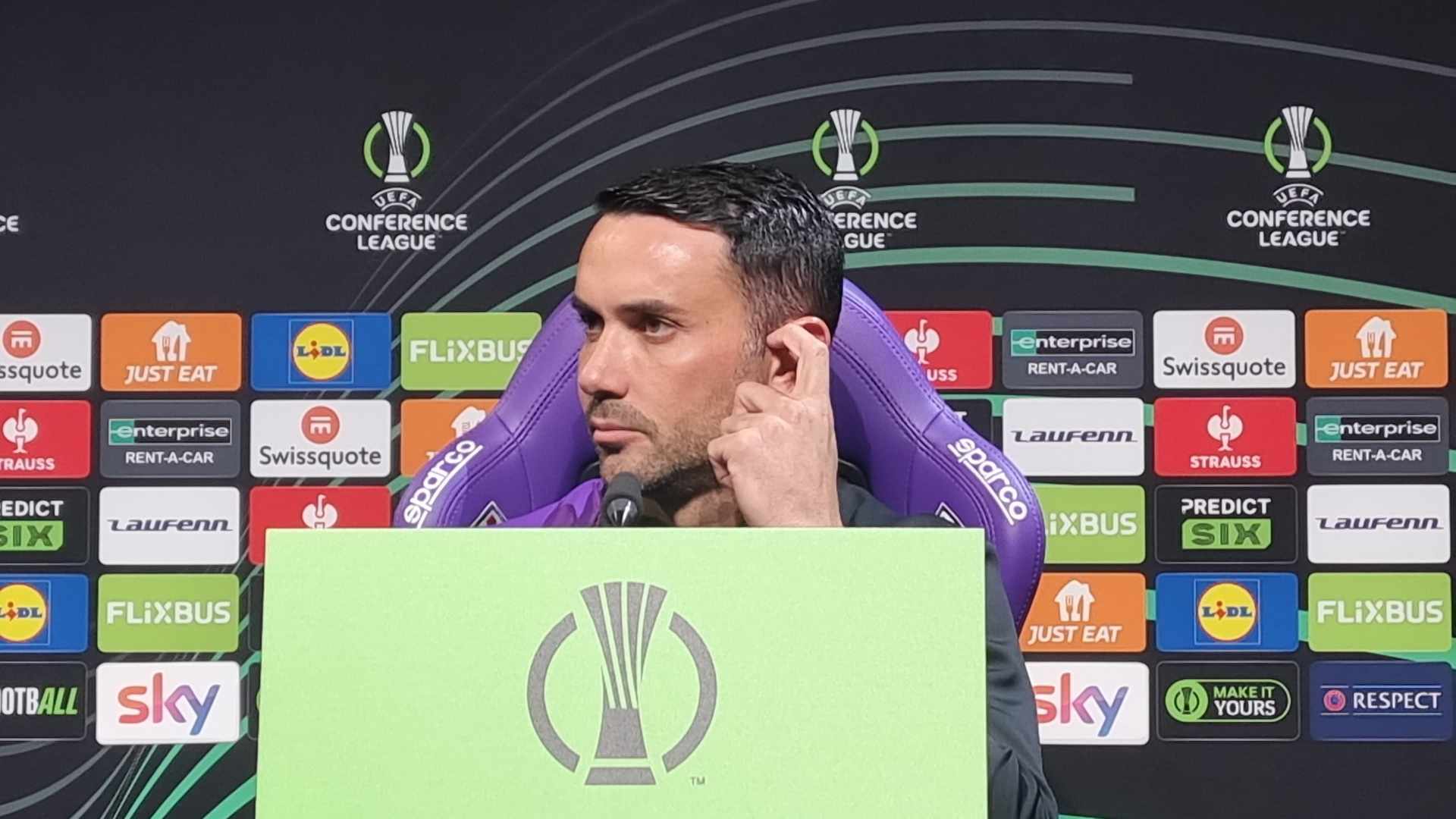 Palladino: "Come una finale. Ai tifosi dico di darci una mano. Il mio futuro non conta, conta solo la Fiorentina"