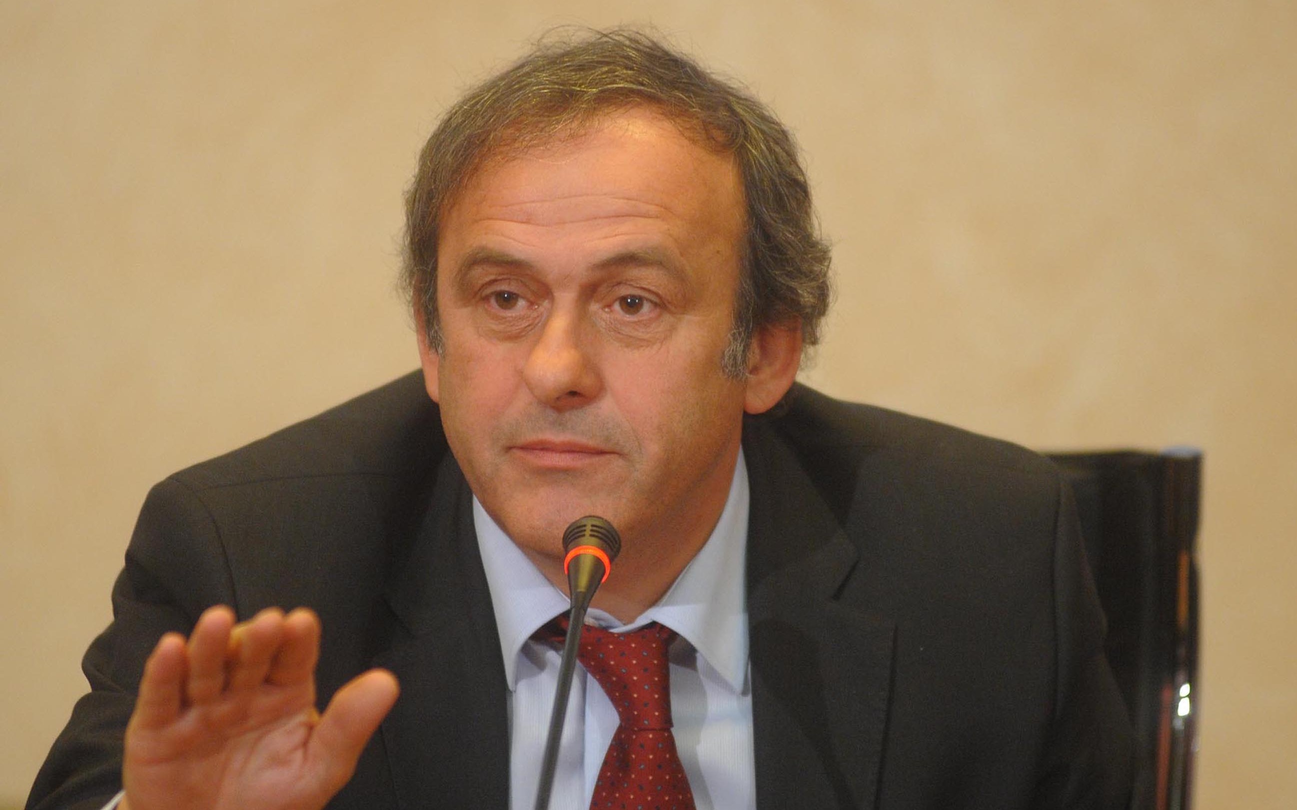 Platini: "Il calcio esploderà. La Superlega si farà di sicuro"