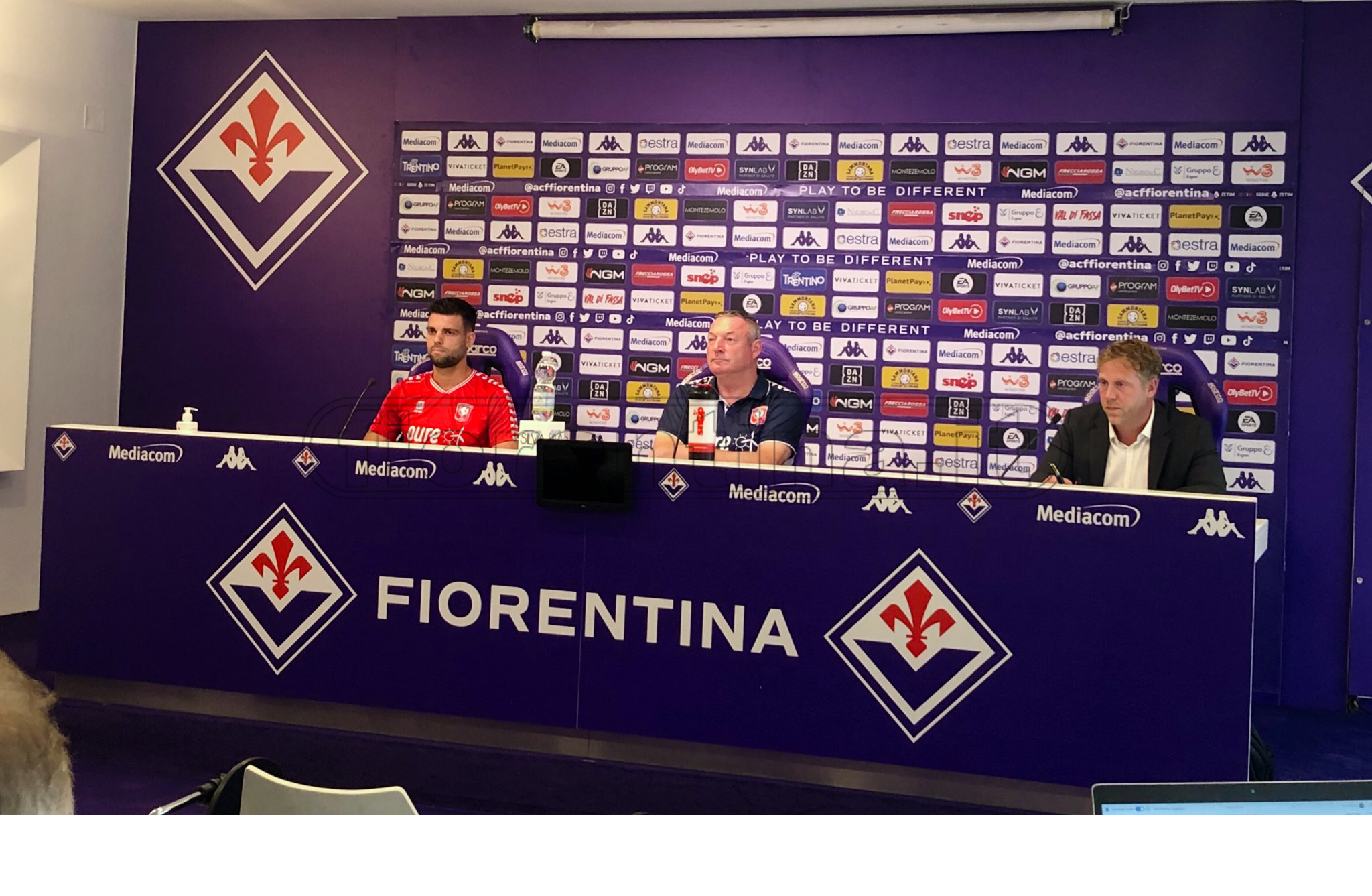 La probabile formazione del Twente: 4-2-3-1, un dubbio per Jans