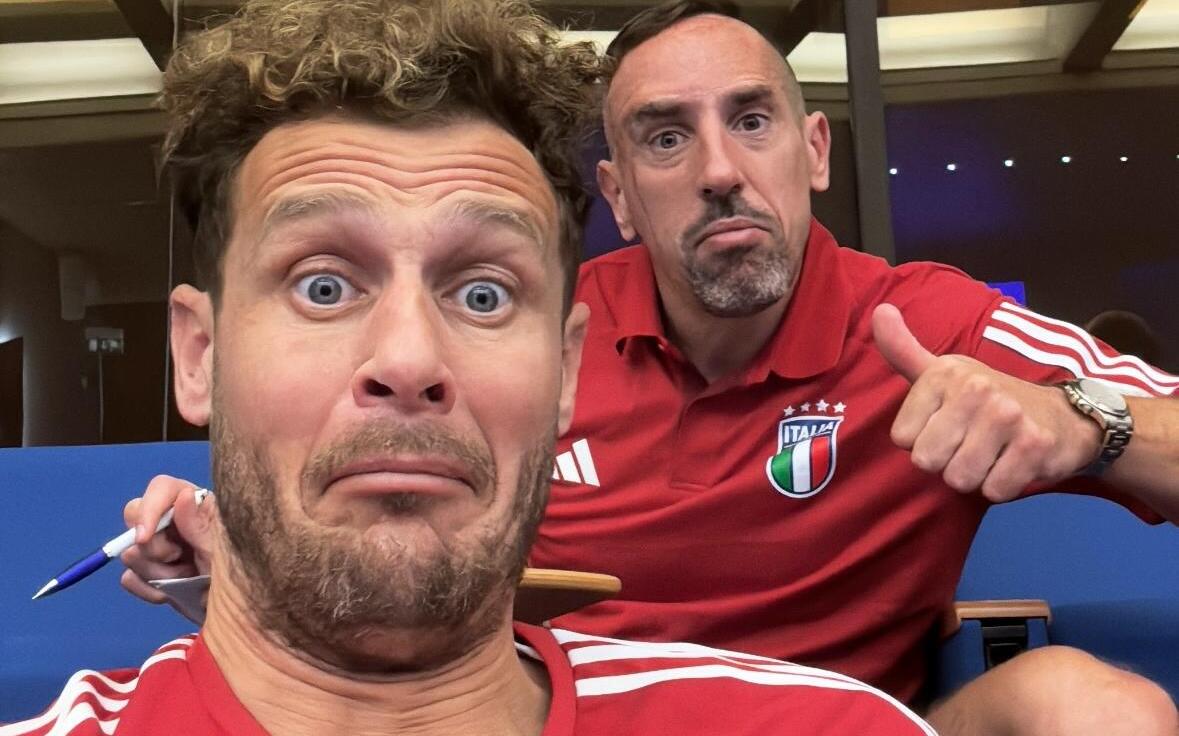 Coverciano, commovente abbraccio tra Ribery e i fratelli Astori